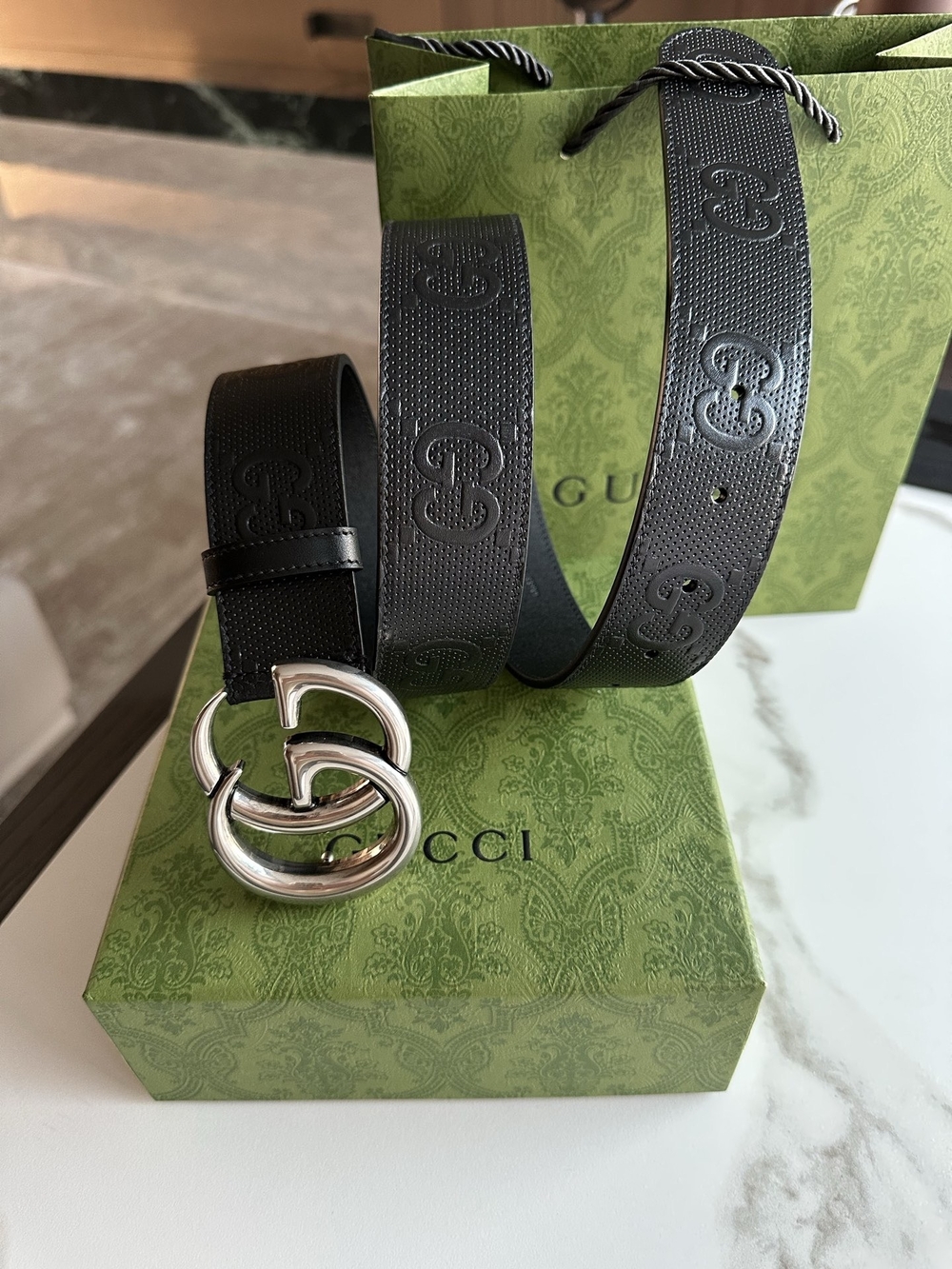 Gucci Black Textured GG Leather Belt with Silver Interlocking Buckle